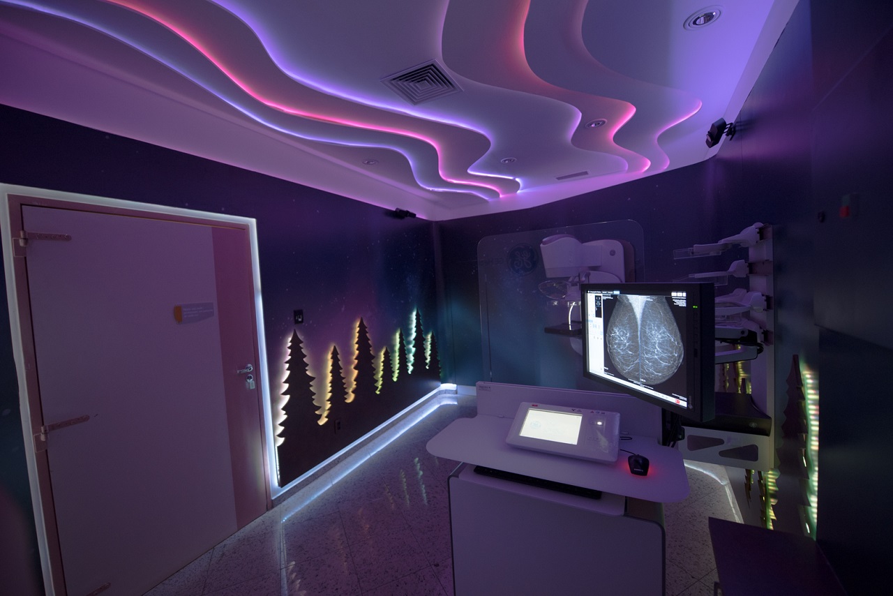 Hospital de Amor desenvolve sala de mamografia humanizada com tema Aurora Boreal