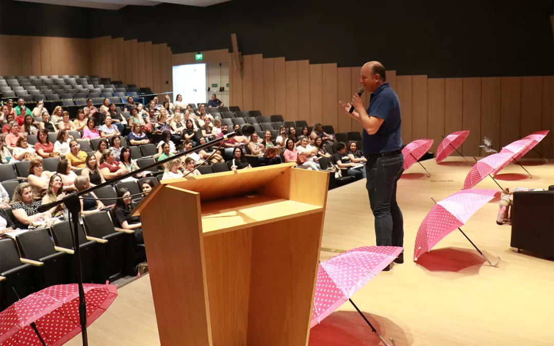 Núcleo de Educação em Câncer do HA lança Talento Rosa 2019 para 170 educadores de Barretos e região
