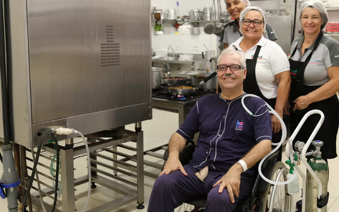 Paciente do HA realiza sonho de cozinhar para a equipe da instituição