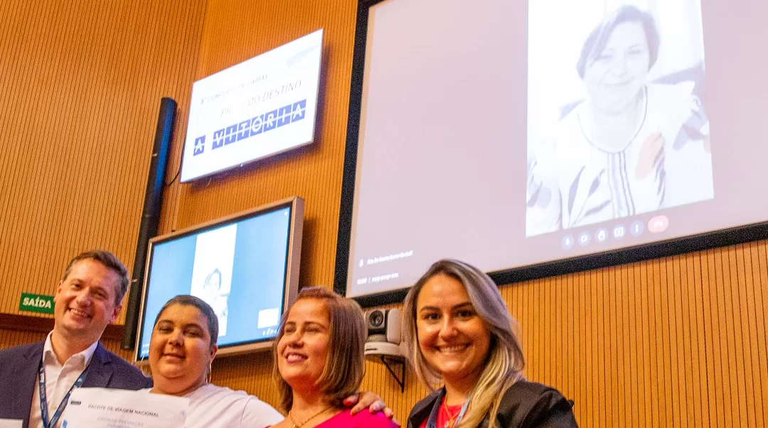 HA e Azul premiam ganhadoras do concurso de cartas “Próximo Destino: a Vitória”