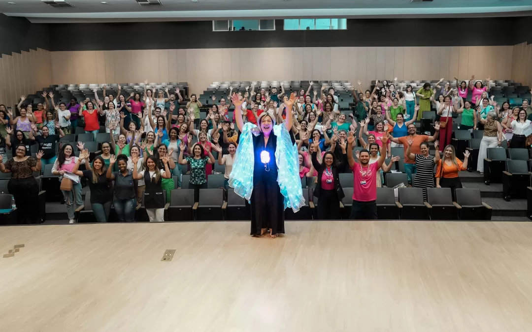 “Outubro Rosa”: HA realiza capacitação para profissionais da educação