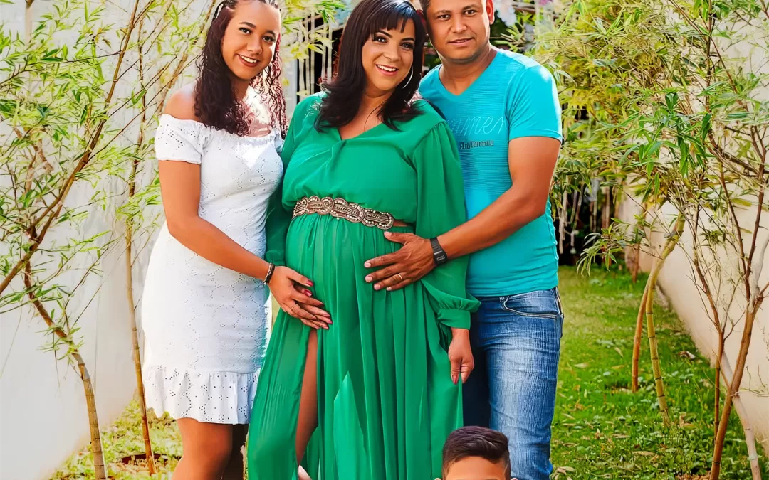 Diagnosticada com câncer na gravidez, ela criou o filho e viu a doença regredir
